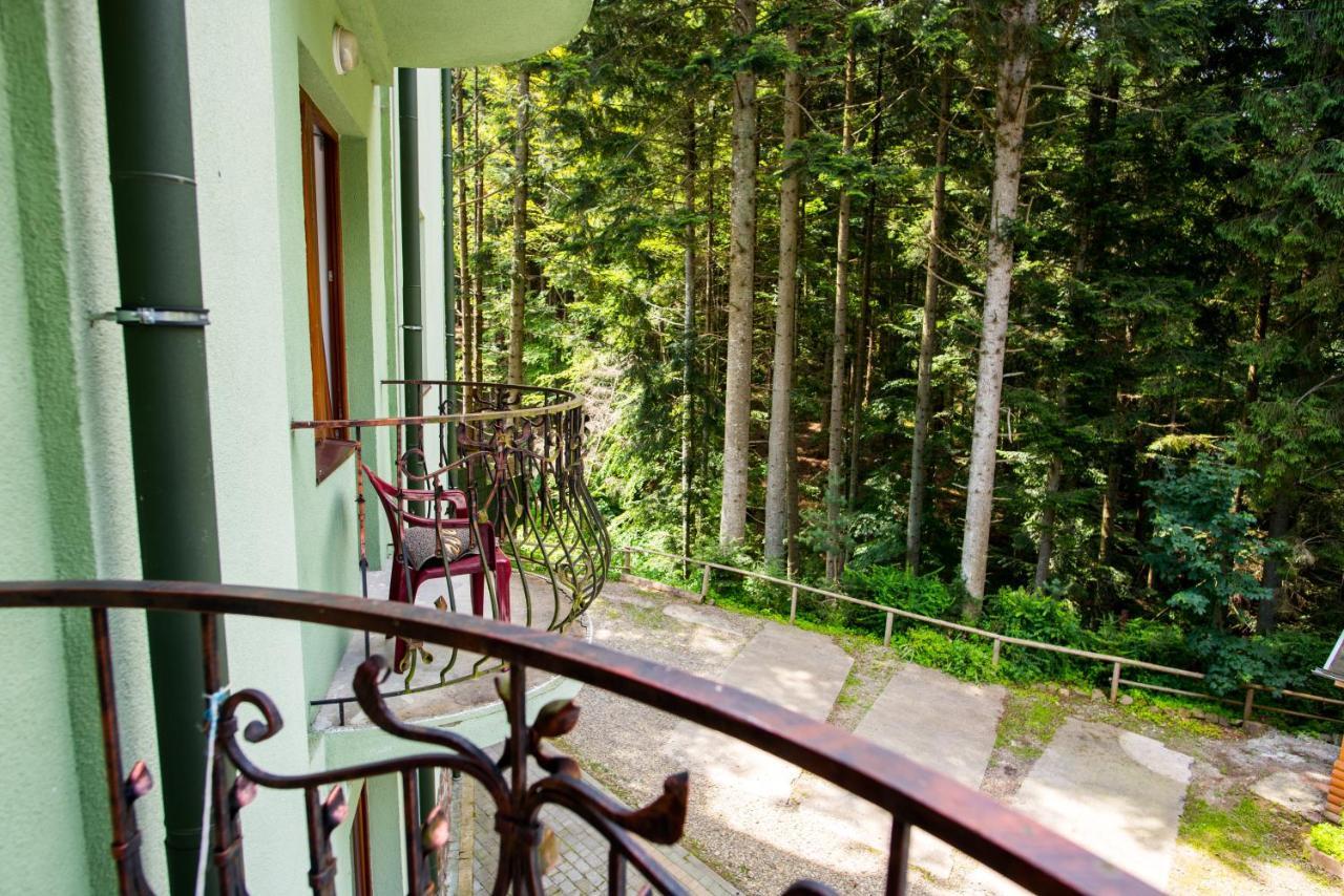 Zelenyy Bir Hotell Skhidnytsia Exteriör bild