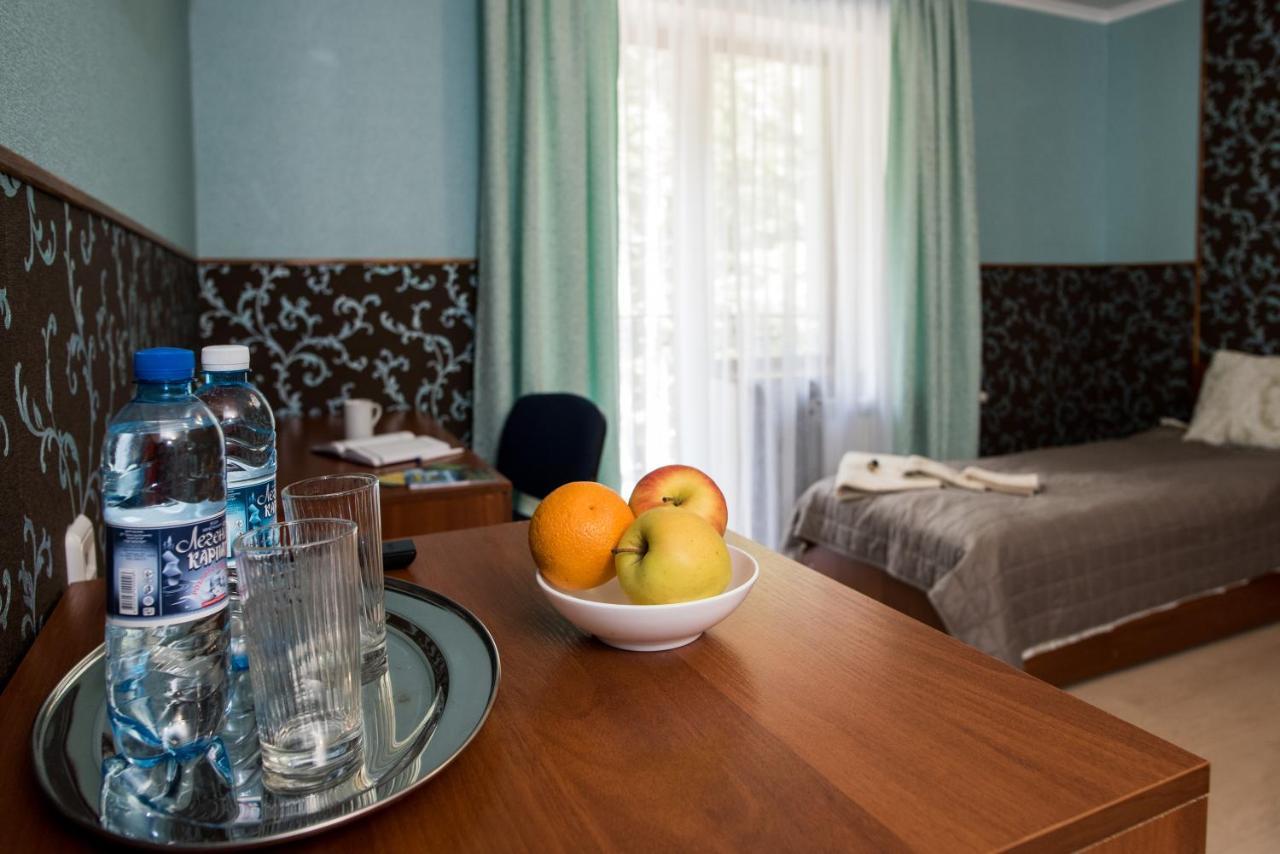 Zelenyy Bir Hotell Skhidnytsia Exteriör bild