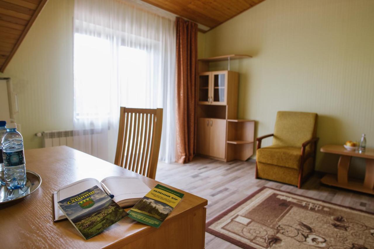 Zelenyy Bir Hotell Skhidnytsia Exteriör bild