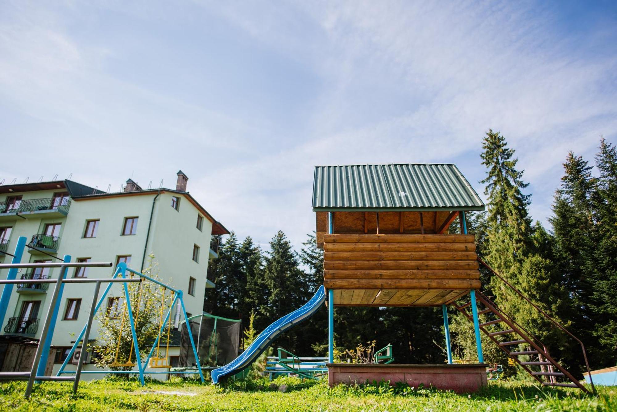 Zelenyy Bir Hotell Skhidnytsia Exteriör bild